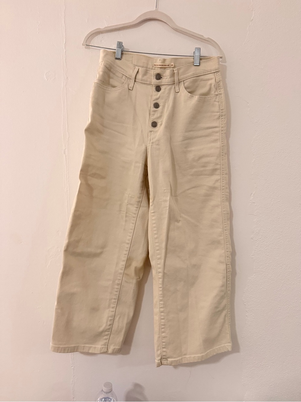 Levi’s High-Rise Cropped Wide-Leg Pants in Cream